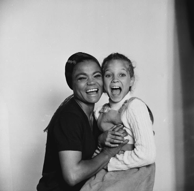 The Sweet And Loving Moments Of Eartha Kitt With Daughter Kitt Captured In 1960S Photos