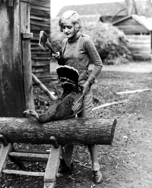 From Glamour To Axes: Vintage Hollywood Starlets' Unique Thanksgiving Poses