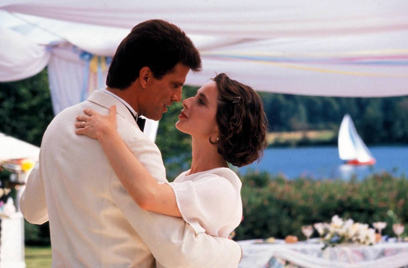 Ted Danson And Isabella Rossellini In &Amp;Quot;Cousins,&Amp;Quot; 1988.