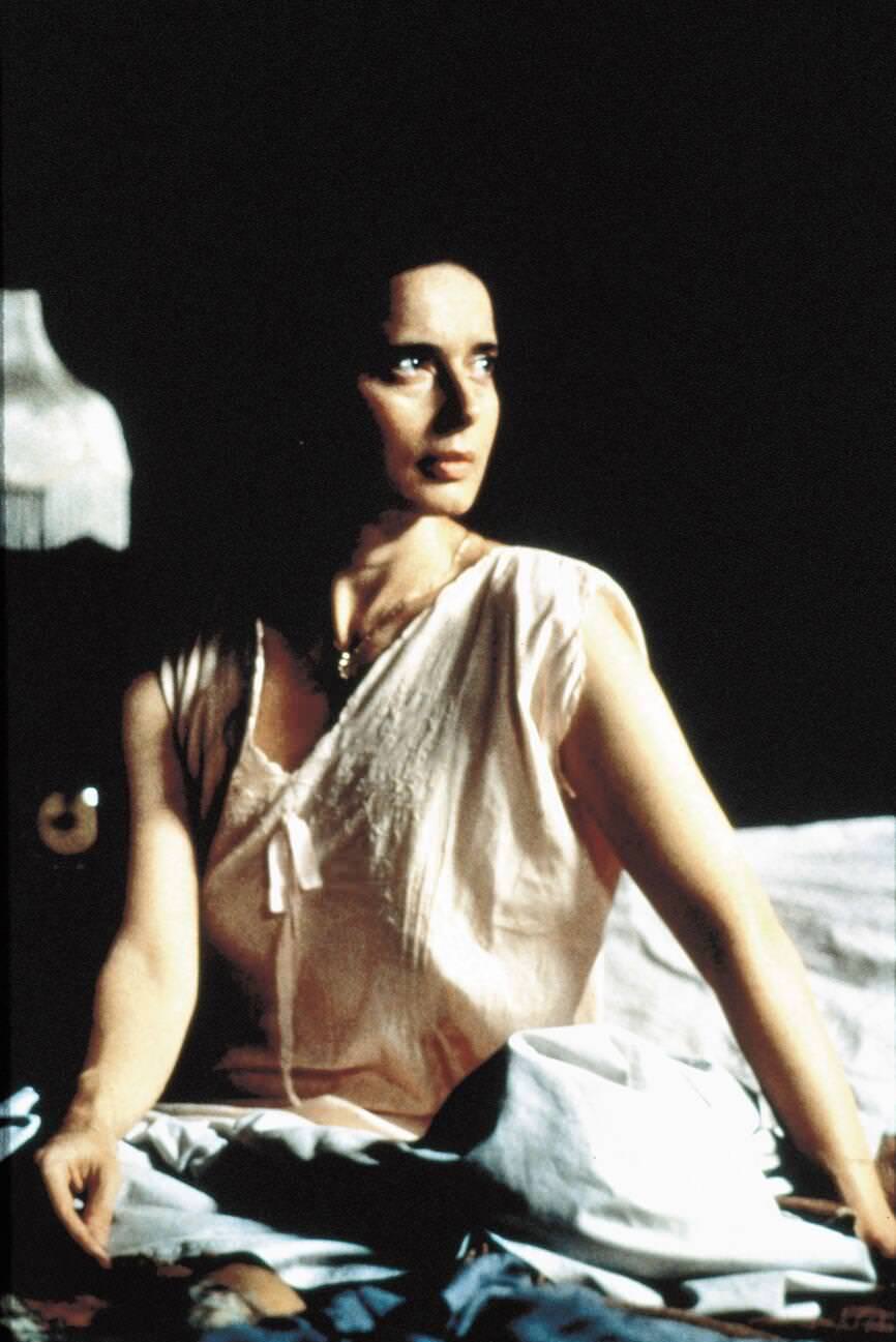Isabella Rossellini In &Amp;Quot;The Funeral,&Amp;Quot; 1996.