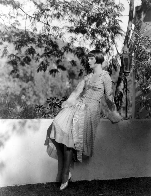 The Serene Moments Of Louise Brooks In Her 1925 Home Garden Captured In Photos