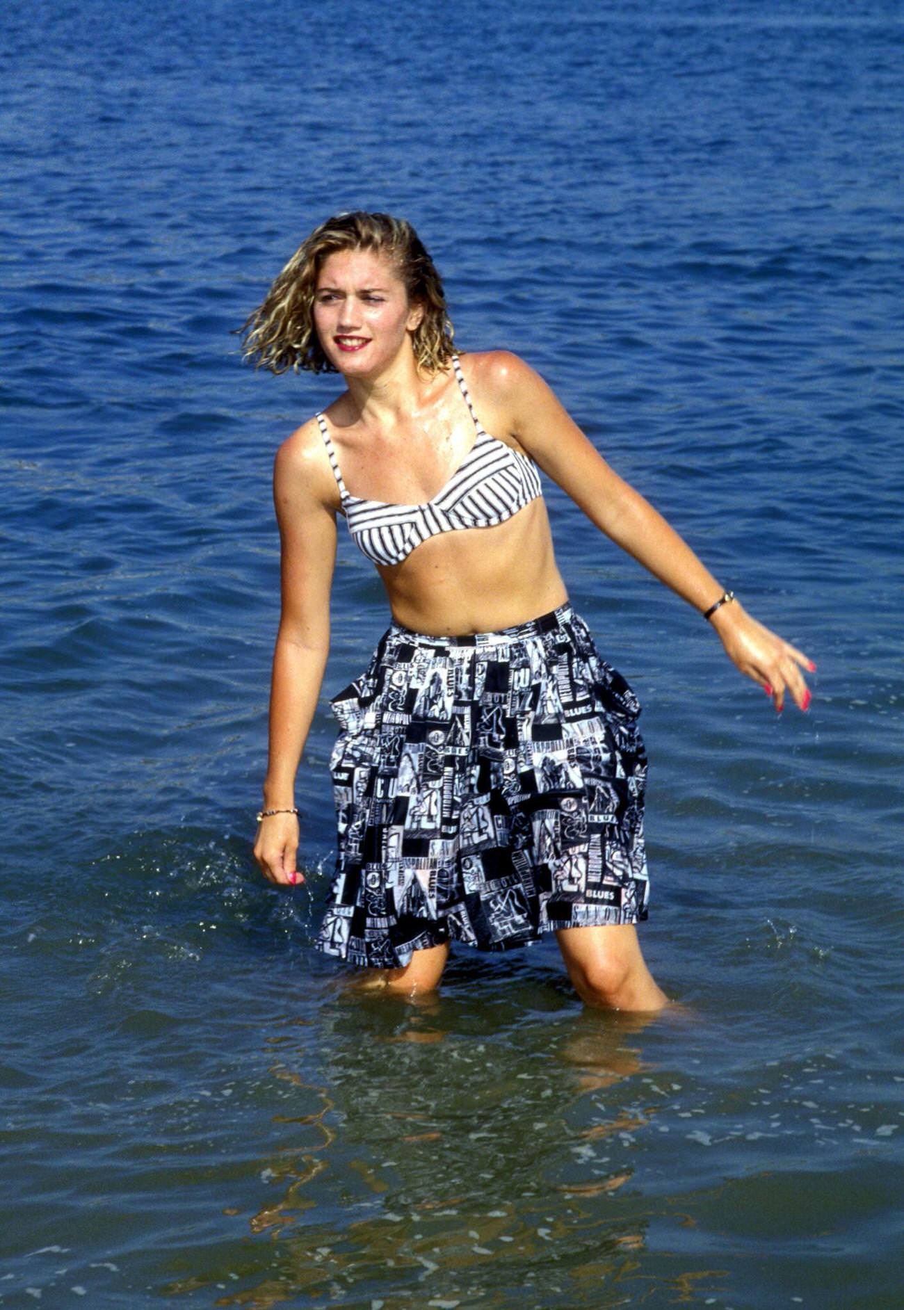 Gwen Stefani At Clean &Amp;Amp; Sober Beach Party, Newport Beach Concert, Newport Beach, California.