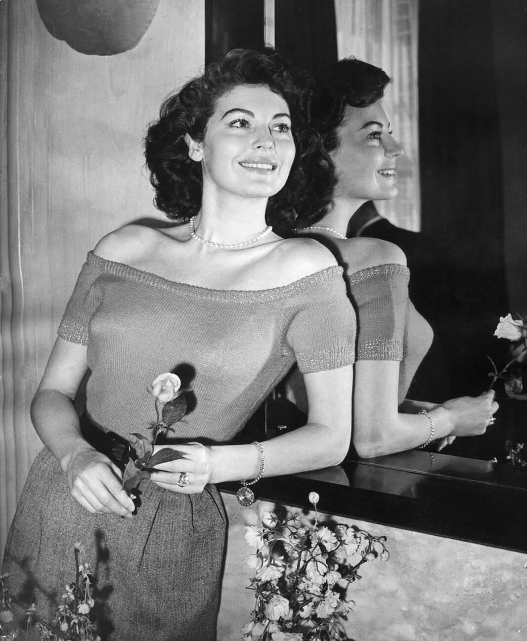 Ava Gardner, 1950, Holding A Rose With Mirror Reflection In London Hotel For &Amp;Quot;Pandora And The Flying Dutchman,&Amp;Quot; 1951.