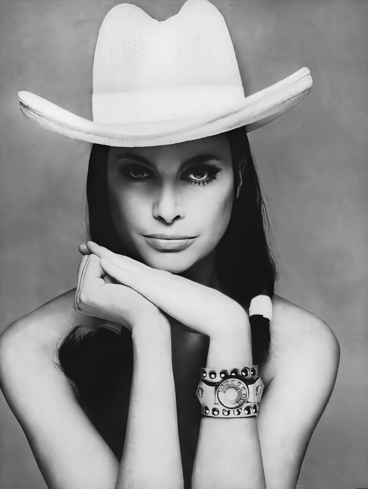 Editha Dussler In A Paper Hat By Adolfo, Vogue, April 15, 1967.