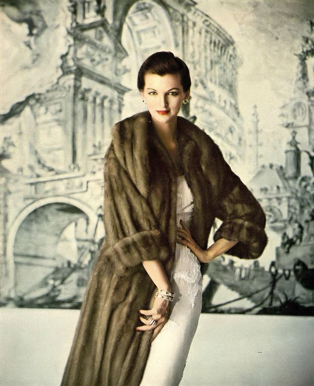 Joan Romano In Autumn Haze Emba Mink Coat Designed By Fontana For Decor Furs, Gown By Fontana, Jewelry By Cartier, Photo By Virgina Thoren, Harper'S Bazaar, November 1957