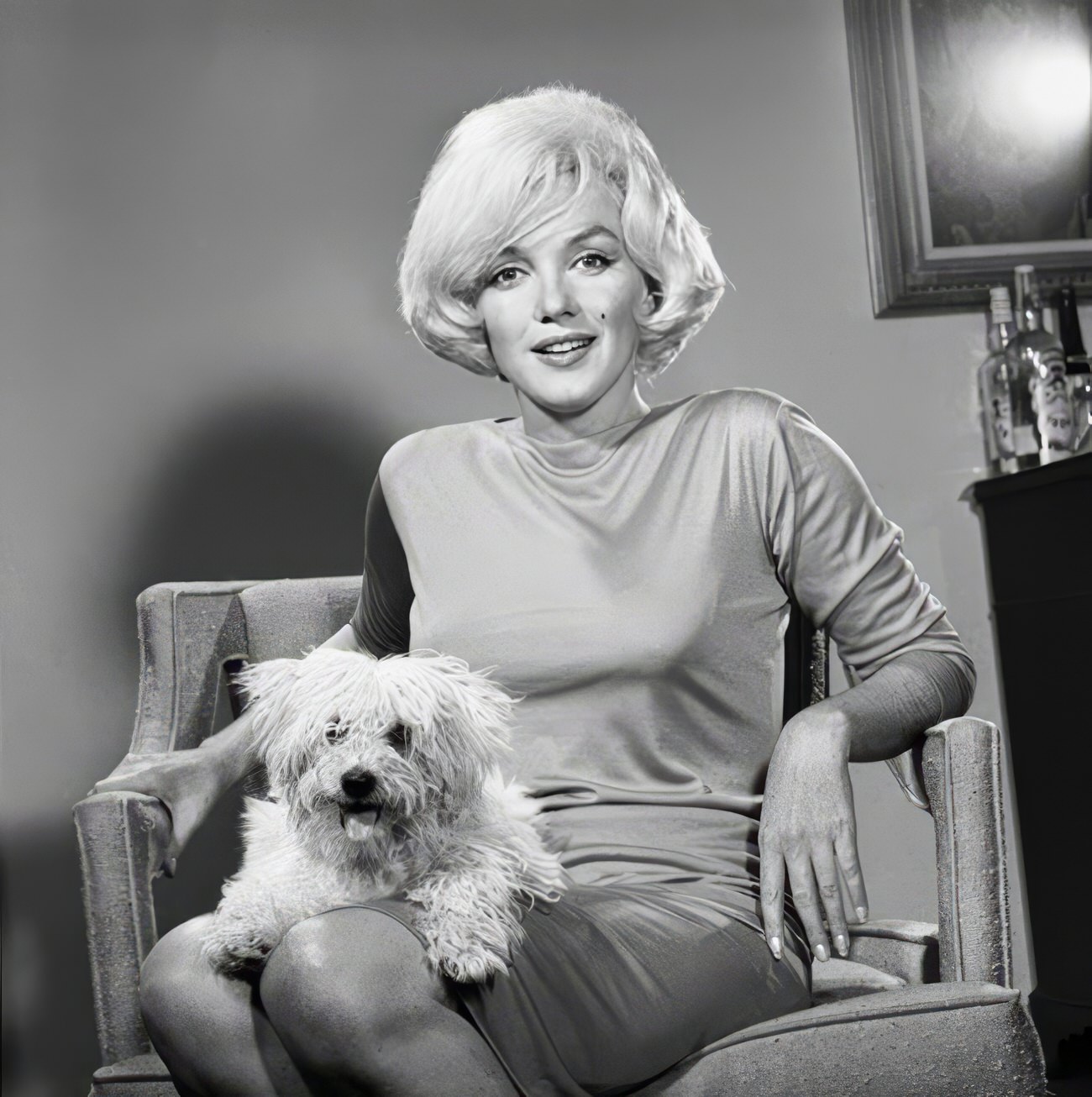 Heartwarming Vintage Photos Of Marilyn Monroe Posing With Her Dogs