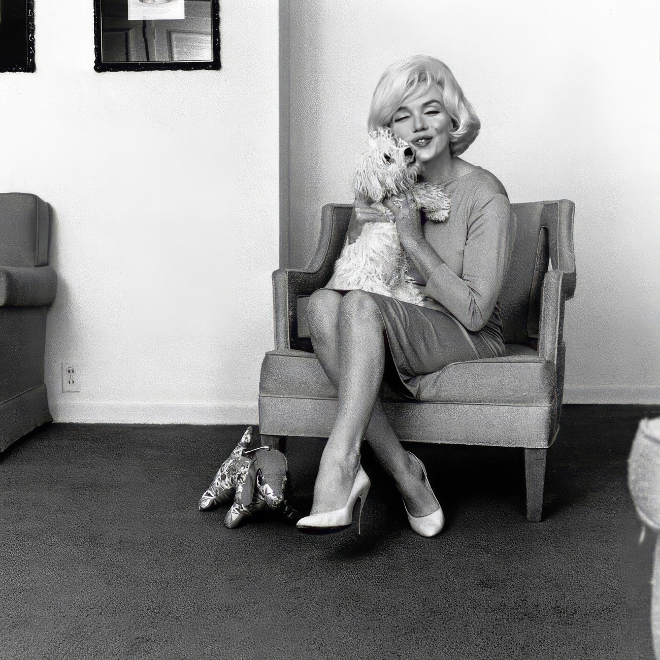 Heartwarming Vintage Photos Of Marilyn Monroe Posing With Her Dogs