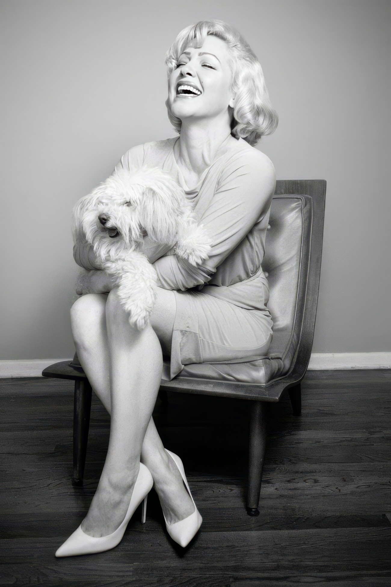 Heartwarming Vintage Photos Of Marilyn Monroe Posing With Her Dogs