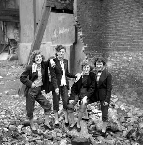 From Edwardian Flair To 50S: Cool Exploring The Fashionable World Of Teddy Boys And Girls Through Vintage Photos