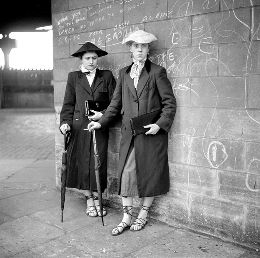 Teddy Girls Pat Wiles And Iris Thornton In Plaistow, By Ken Russell, January 1955.