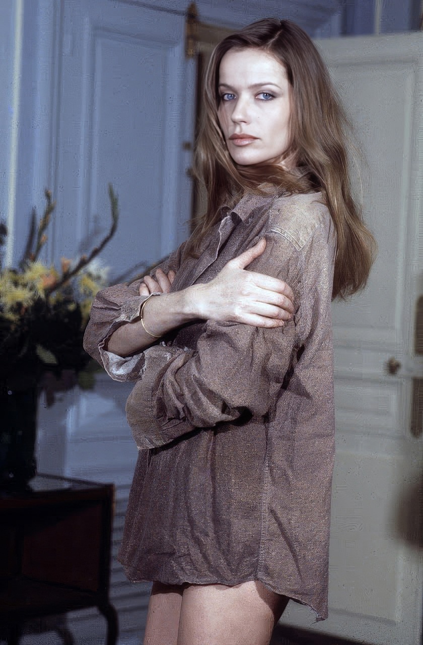 17 Lovely And Seductive Photos Of Veruschka Von Lehndorff From The 1960S