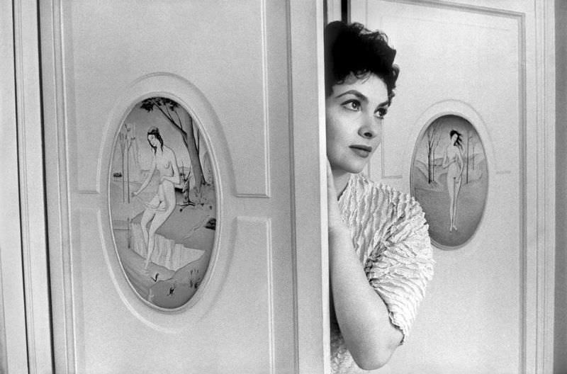 Italian Actress Gina Lollobrigida, Photo By David Seymour, Venice, Italy, 1954