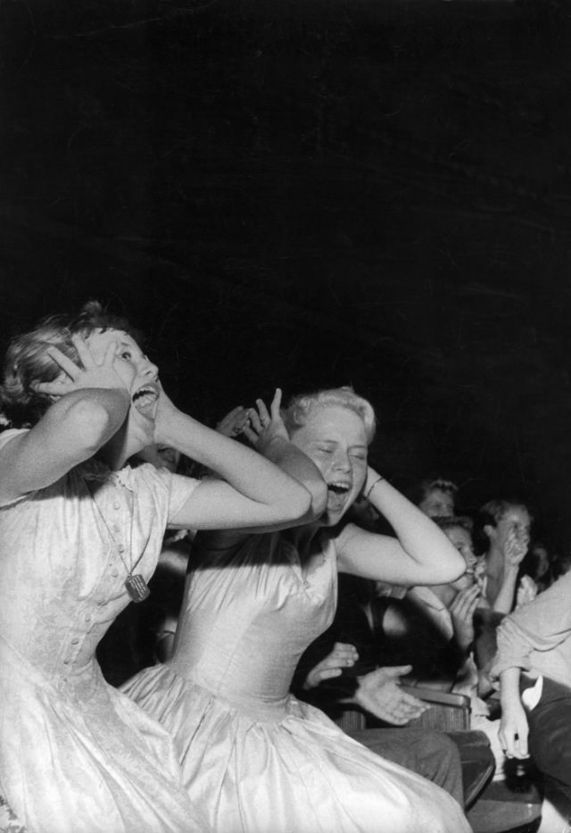 Elvis Mania: The 1950S Teenage Fan Girls Who Lost Their Minds