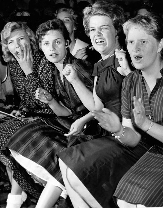 Elvis Mania: The 1950S Teenage Fan Girls Who Lost Their Minds