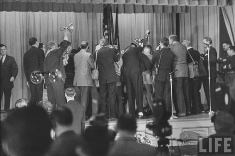 The King Is Back! Elvis Returns From The Army In Photos, March 1960