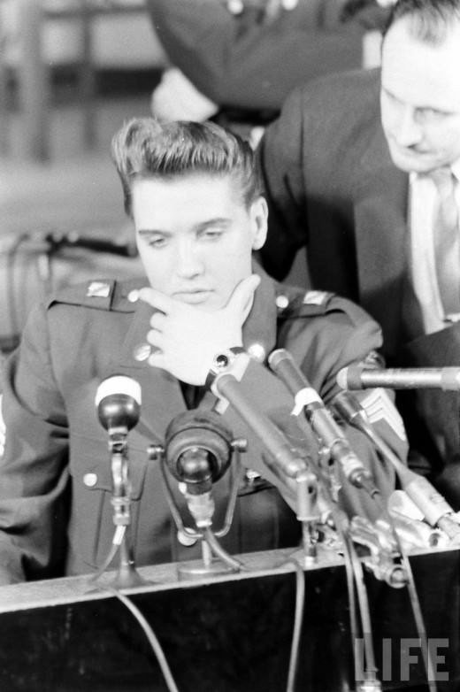 The King Is Back! Elvis Returns From The Army In Photos, March 1960