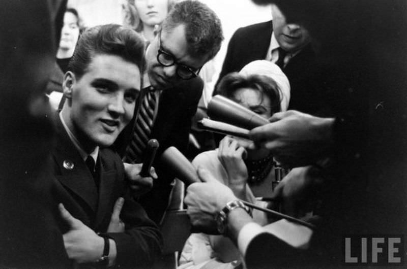 The King Is Back! Elvis Returns From The Army In Photos, March 1960