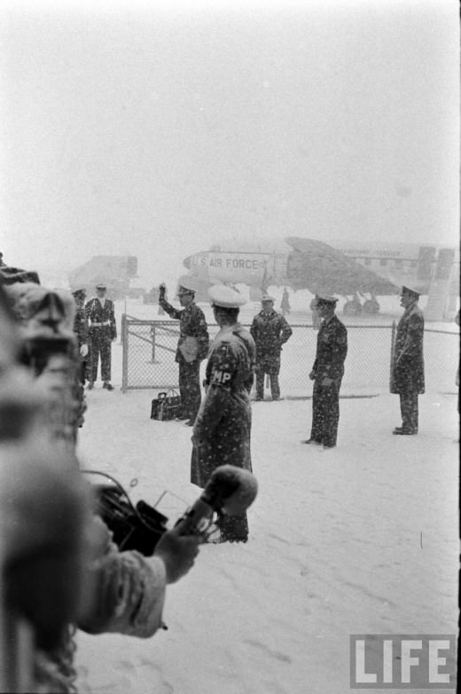 The King Is Back! Elvis Returns From The Army In Photos, March 1960