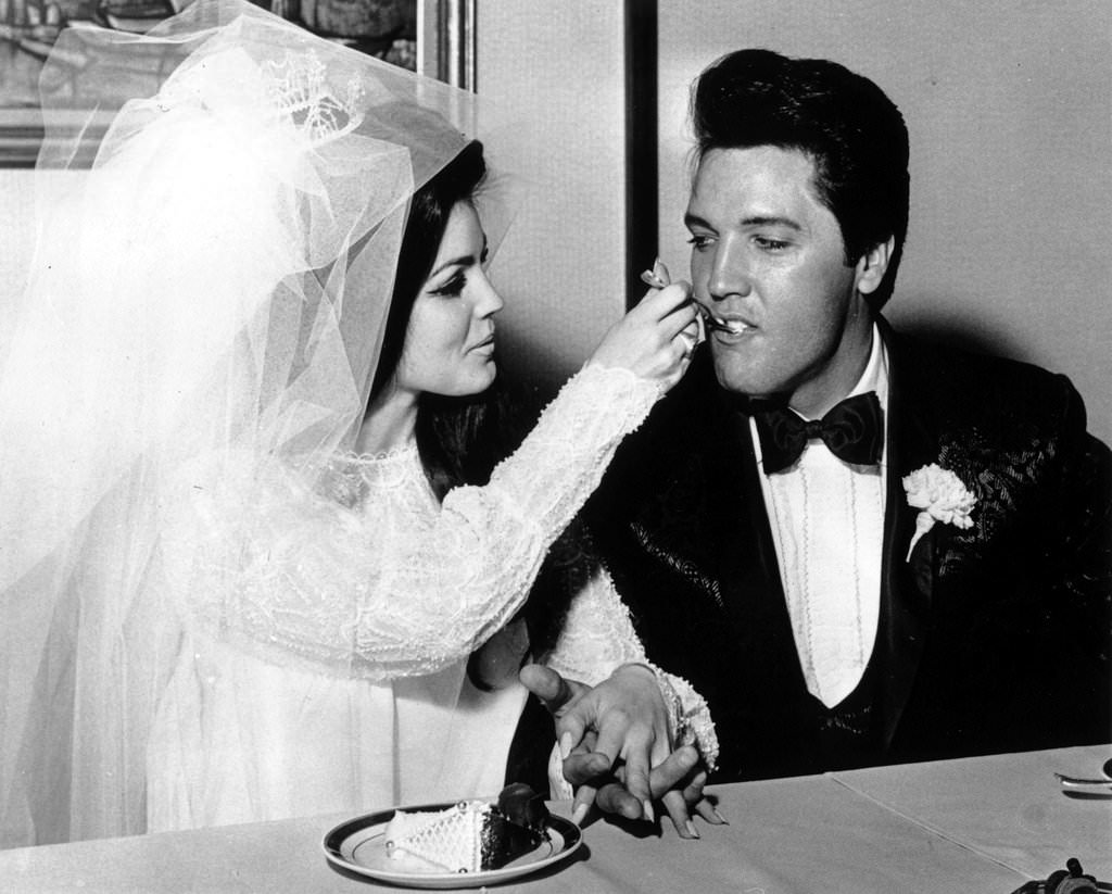 The Love Story Of Elvis And Priscilla Presley And Their Wedding Day In Fascinating Photos