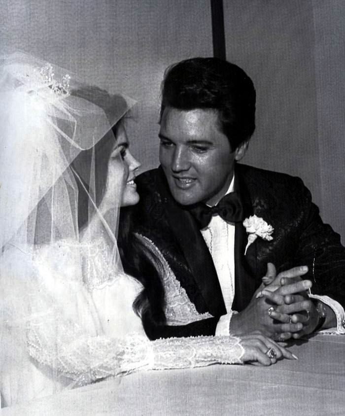The Love Story Of Elvis And Priscilla Presley And Their Wedding Day In Fascinating Photos