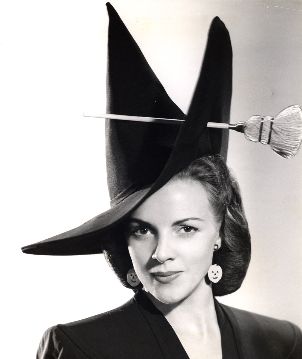 Madge Meredith, 1946