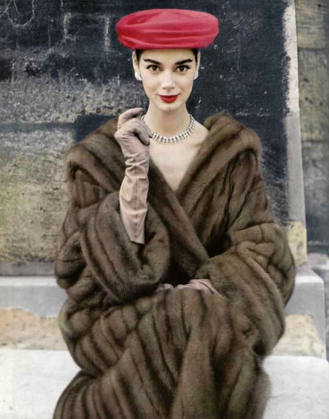 Jacky Mazel In Autumn Haze Emba Mink Coat By Jacques Heim, Hat By Svend, Photo By Virginia Thoren, 1956