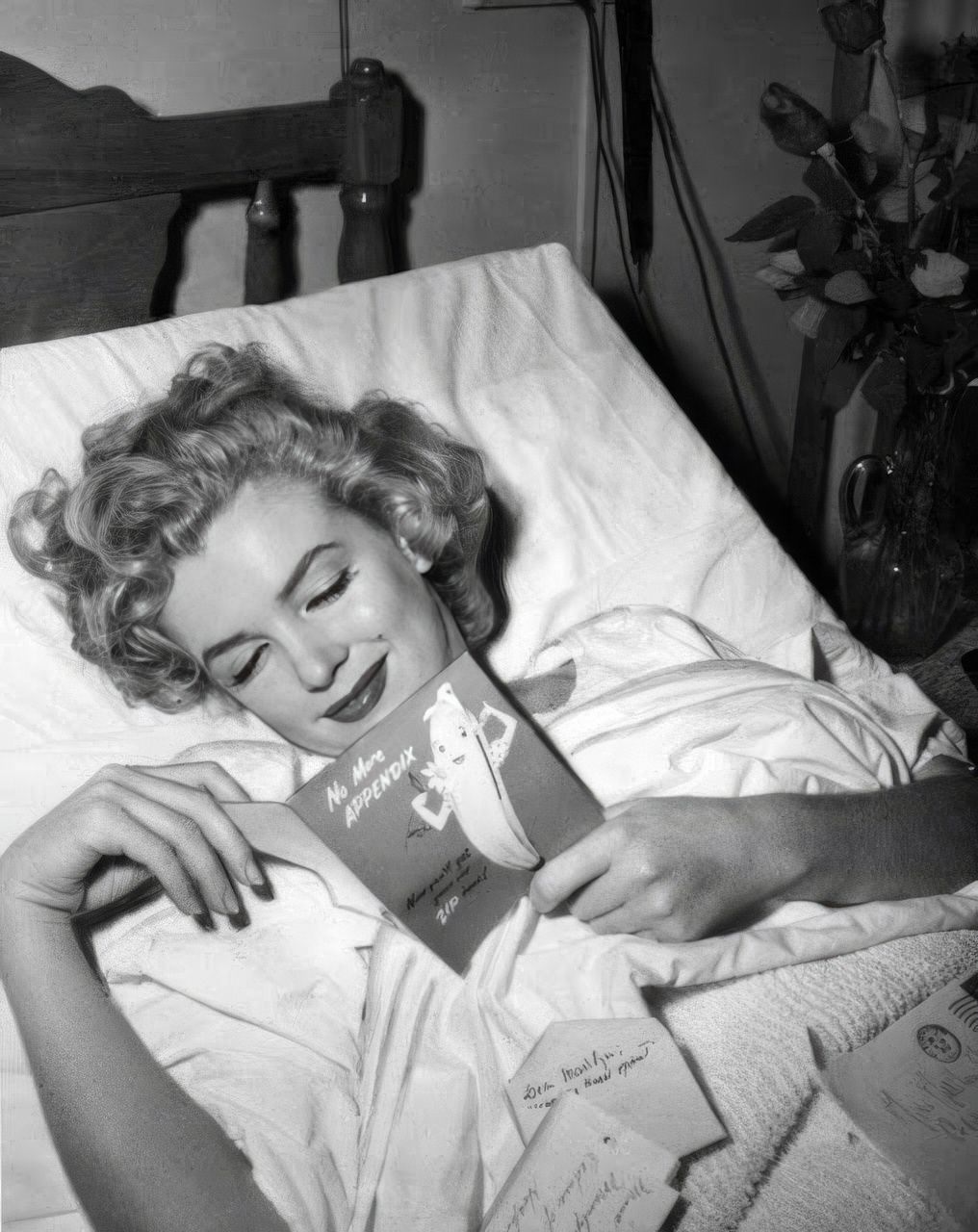 Marilyn Monroe: The Hollywood Icon'S Love Affair With Books