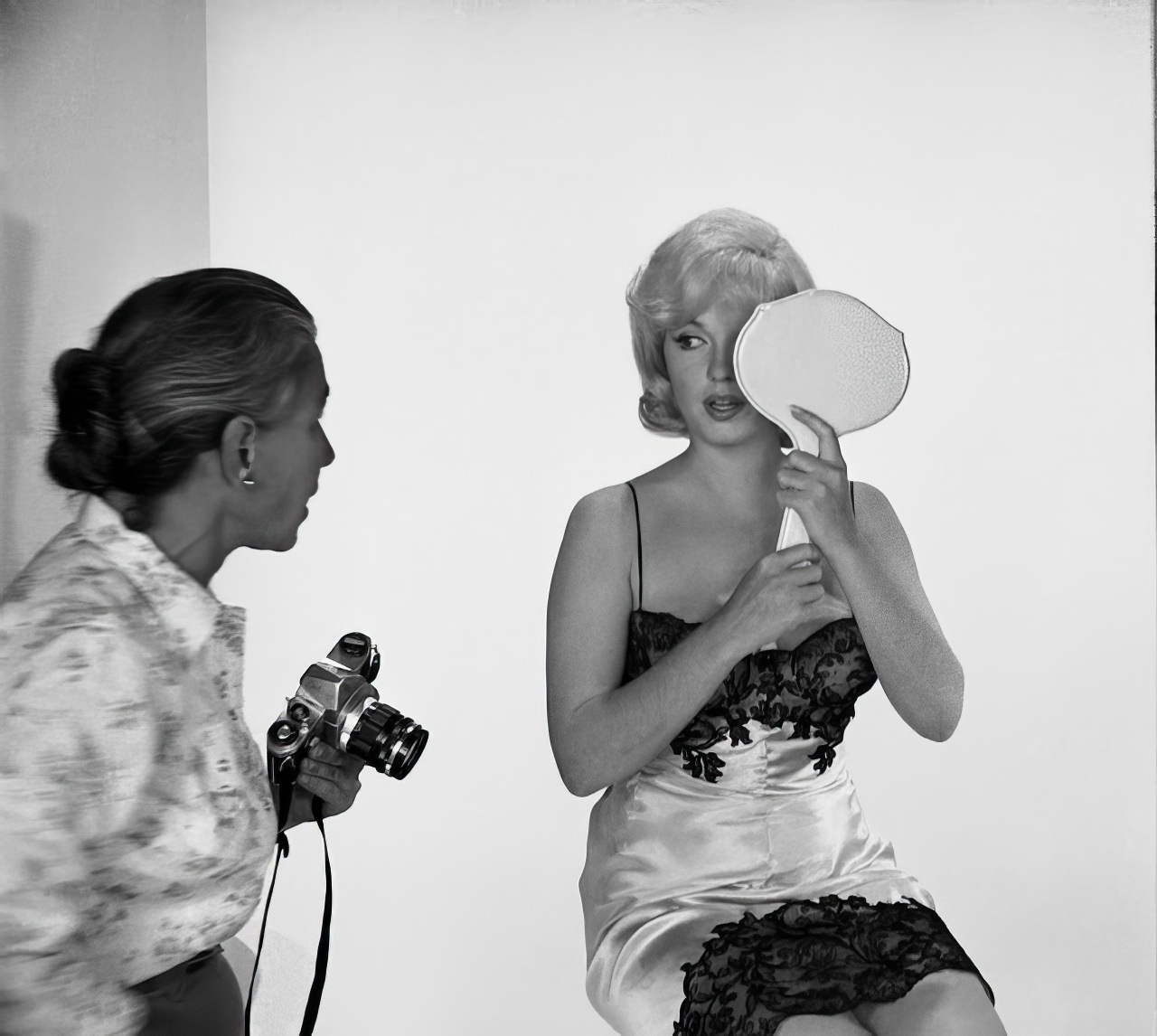Intimate Moments: Eve Arnold'S Candid Portrait Of Marilyn Monroe