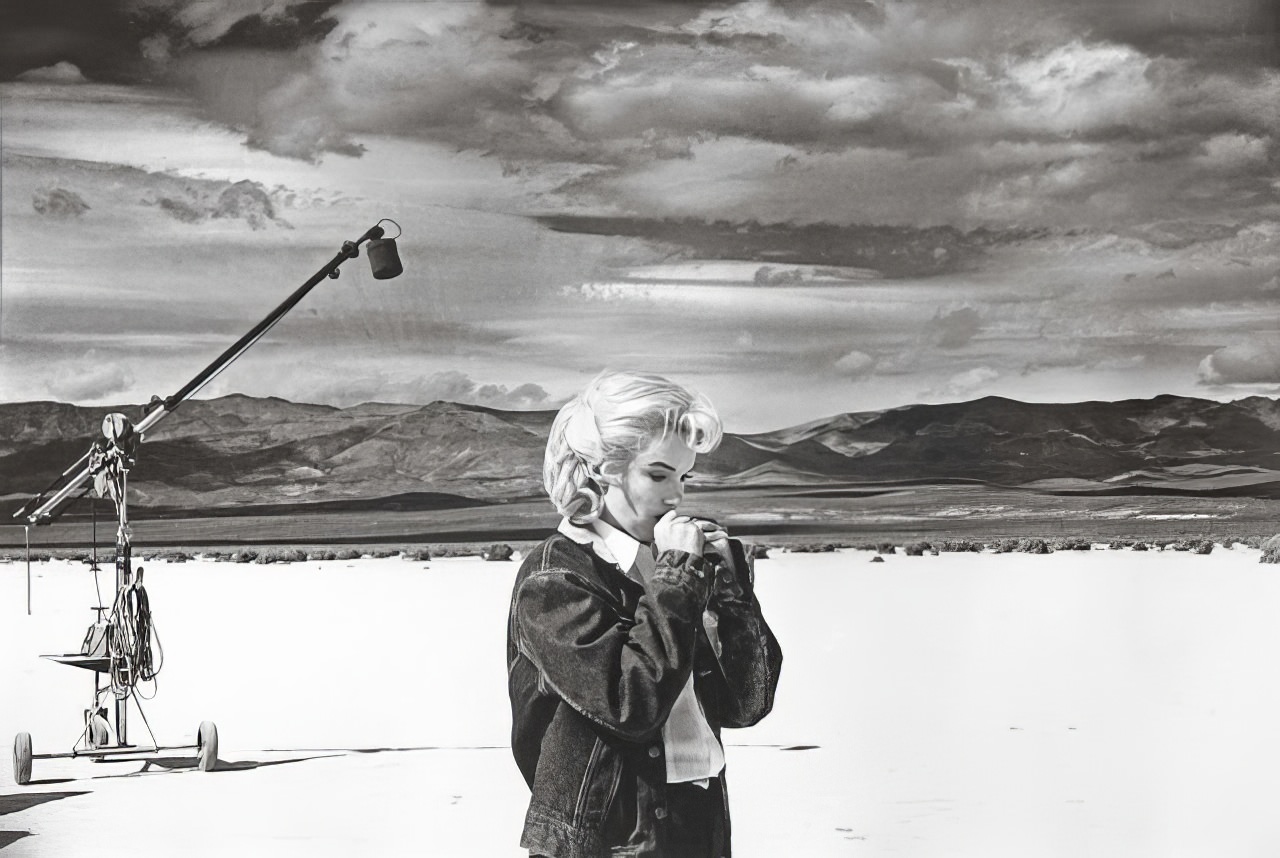 Intimate Moments: Eve Arnold'S Candid Portrait Of Marilyn Monroe