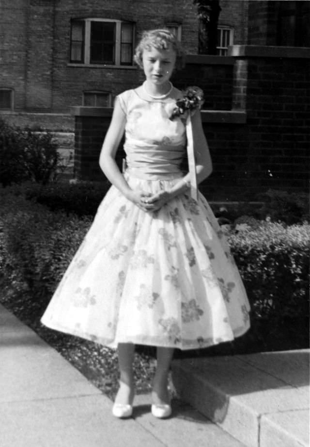 Glamour and Grace: The Prom Dresses of the 1950s