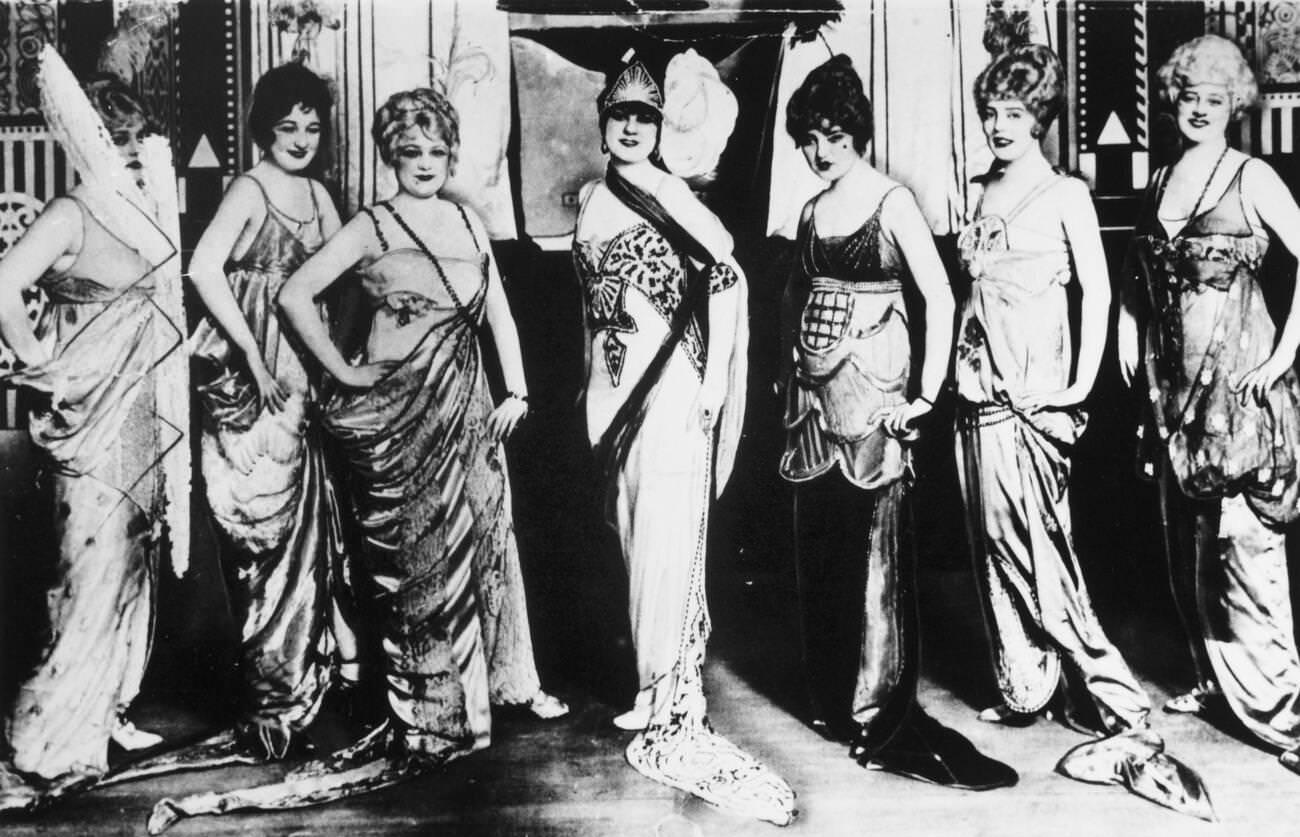 Ziegfeld Follies Chorus Girls, 1920S.