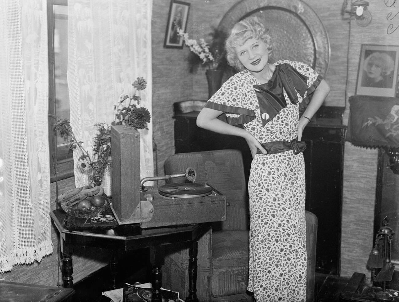 Vera Milton, A Ziegfeld Follies Girl, 1934.