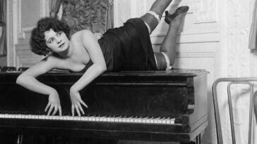 Ziegfeld Follies Showgirls