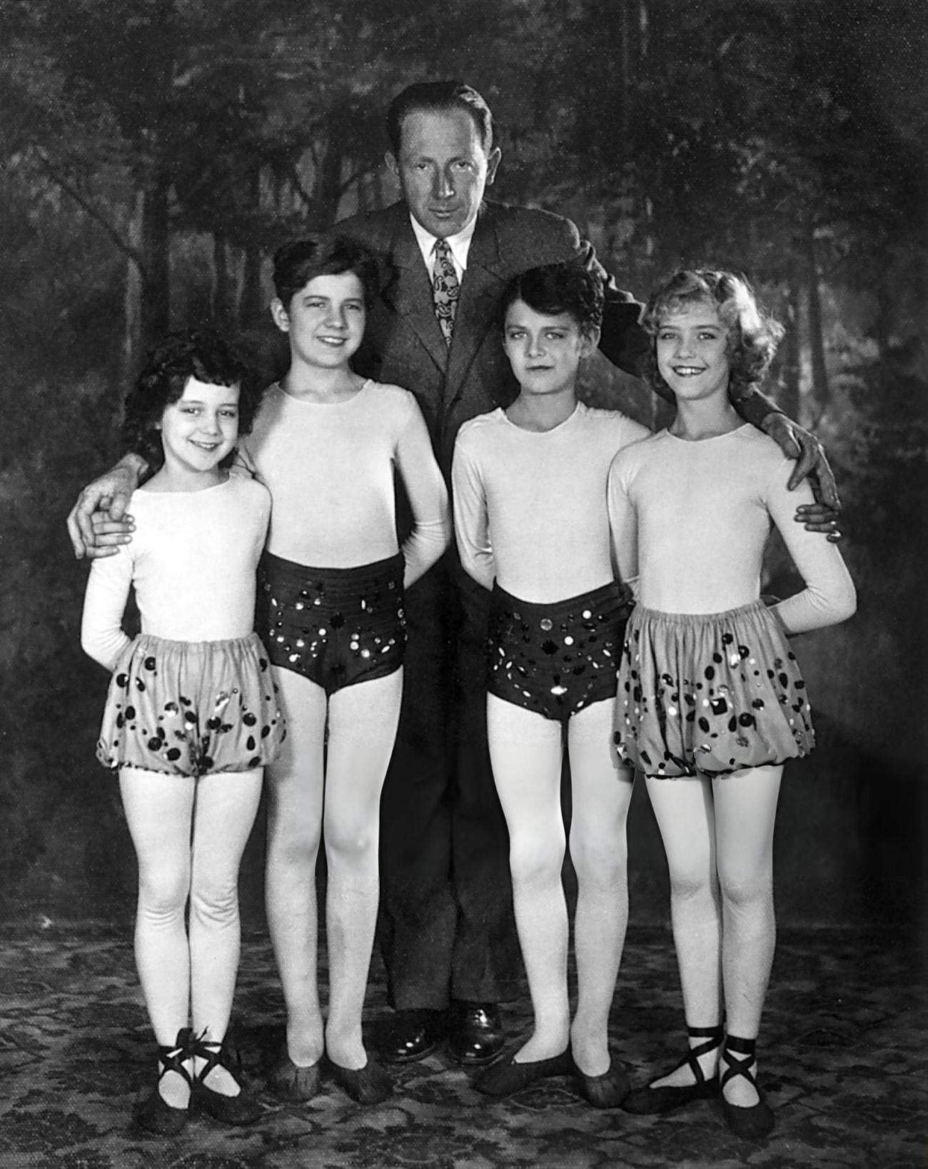 Anita Louise With Her Father Friedrich Wilhelm And Her Sisters: From Left To Right, Dawn O'Day, Aka Anne Shirley, Jack Parker, Murnau, Phillipe Delacy, Anita Louise.