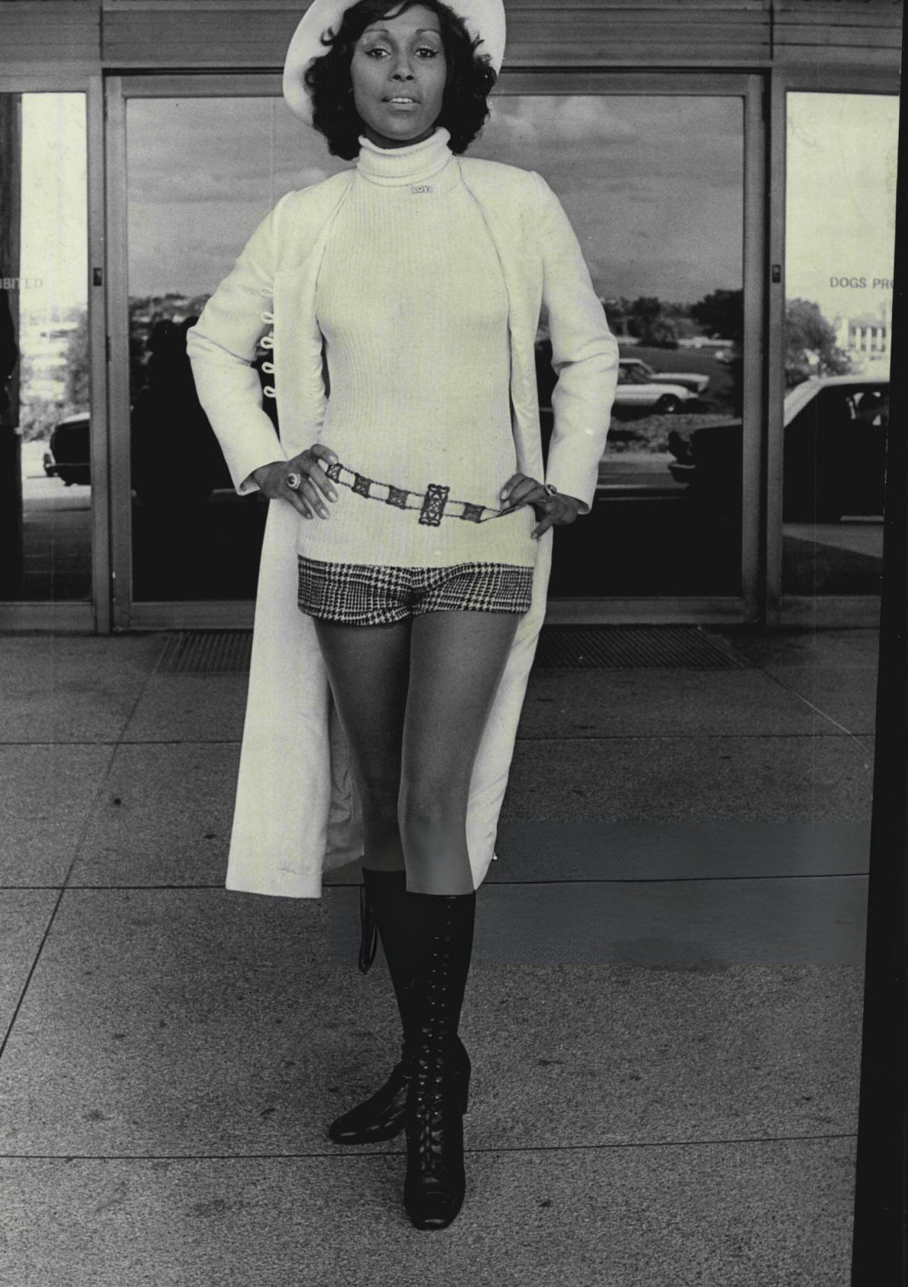 Diahann Carroll Pictured On Her Arrival In Sydney, 1971.