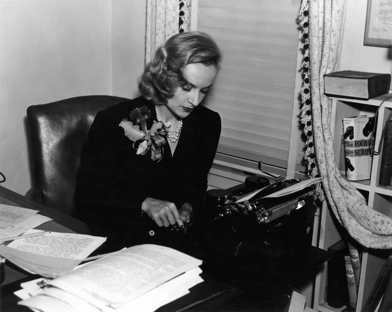Carole Lombard Turns Press Agent For A Week At Selznick Studios, 1939.