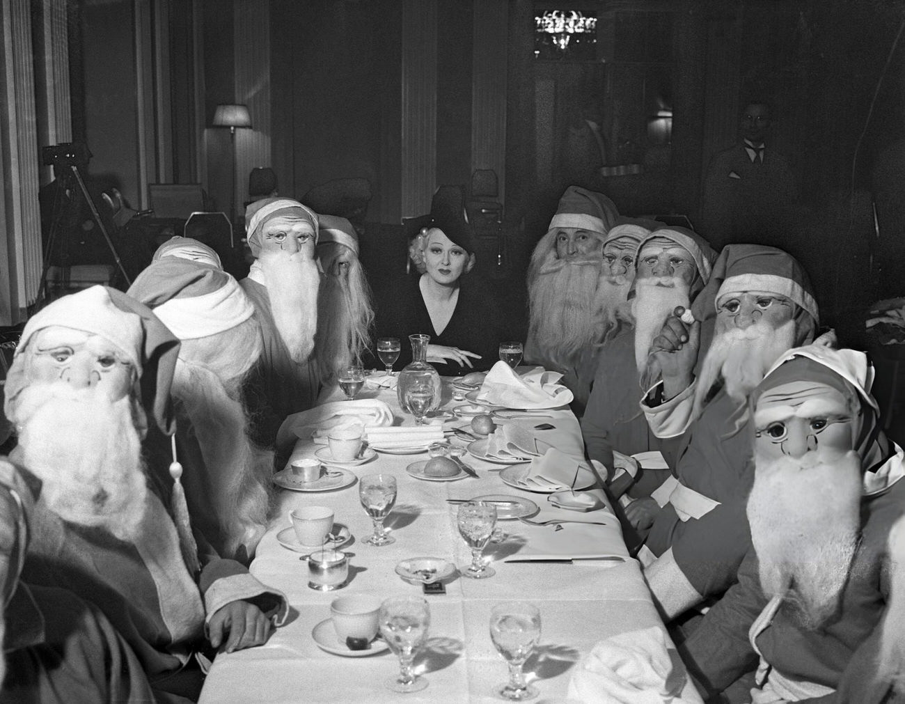 Peggy Hopkins Joyce Took 12 Salvation Army Santas To Lunch At The Waldorf, 1930S.
