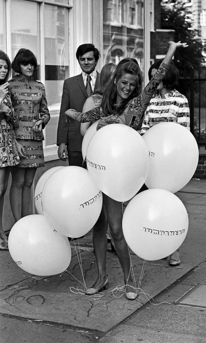 Charlotte Rampling Opens The &Amp;Quot;Jump Ahead&Amp;Quot; Boutique, 1967.
