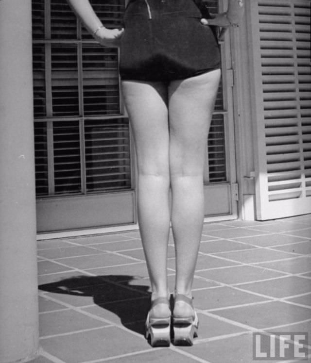 Insured For A Million: The Fascinating Story Of Betty Grable'S Famous Legs And Their Place In Hollywood History