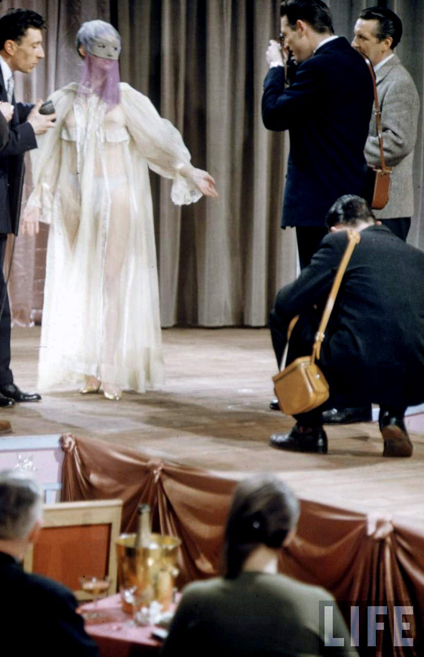 Brigitte Bardot Striptease 1956 Seductive Striptease Scene In &Quot;Plucking The Daisy&Quot; (1956)