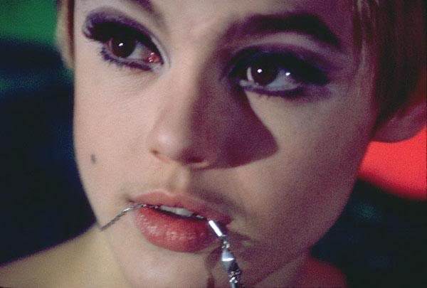 Pop Art Princess: Edie Sedgwick'S Captivating Presence In Andy Warhol'S Photography