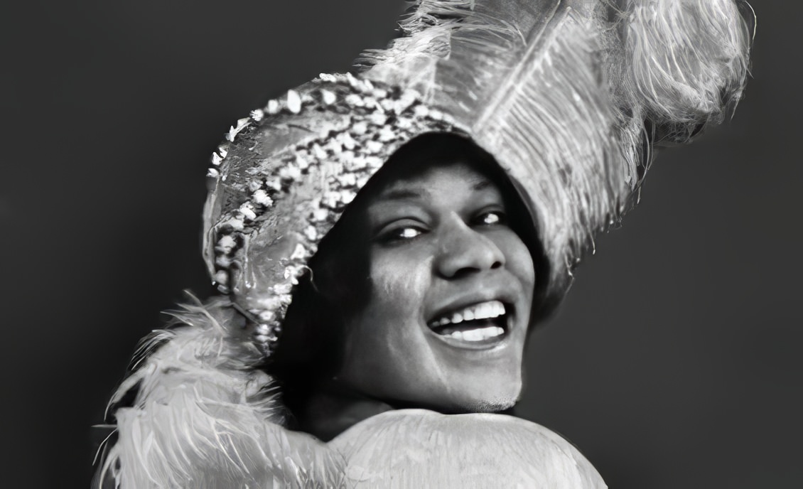 Bessie Smith Began Singing In Minstrel Shows And Cabarets In 1912. She Toured With Vaudeville Jazz Shows For Two Decades, Singing The Blues, And More Importantly For History, Recording Music. Her Last Recording Session Was In 1933; She Died In An Auto Accident In 1937.