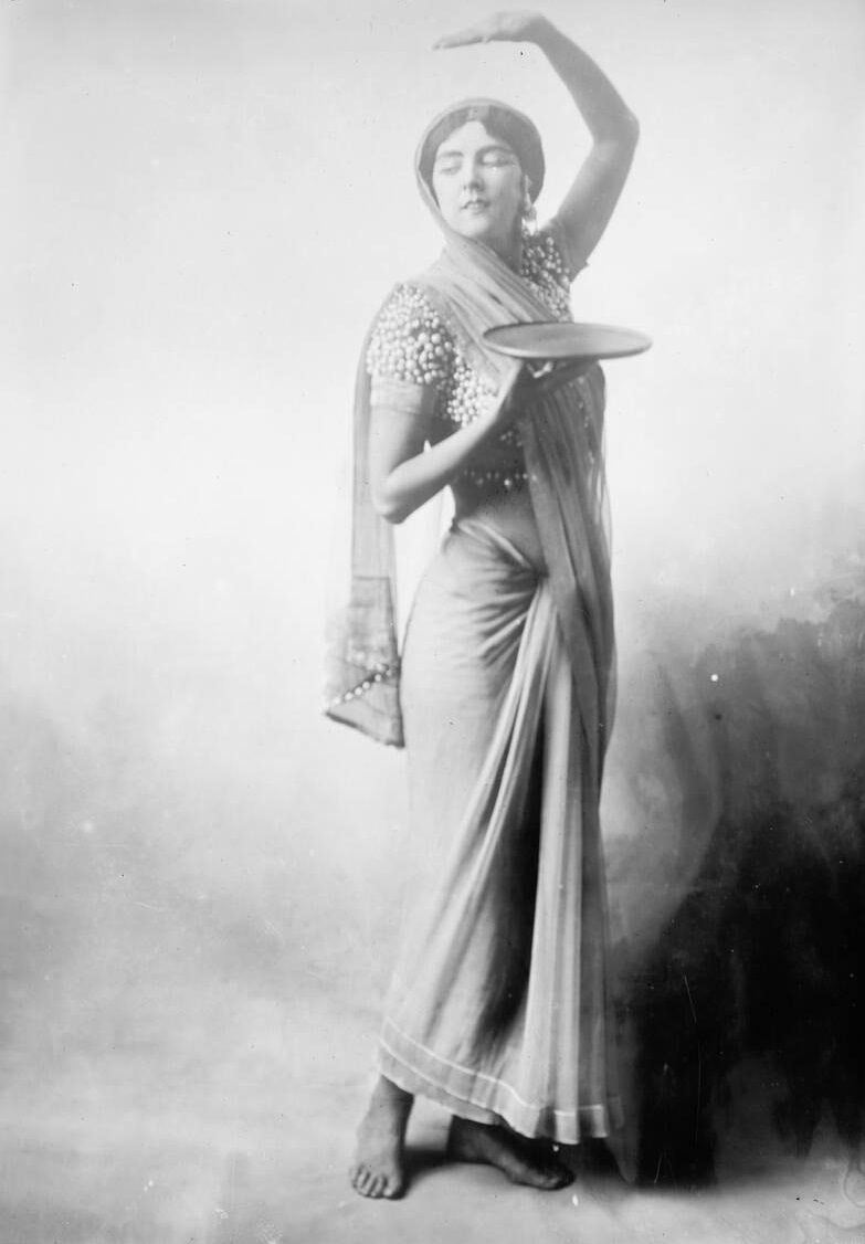 Ruth St. Denis, 1910.