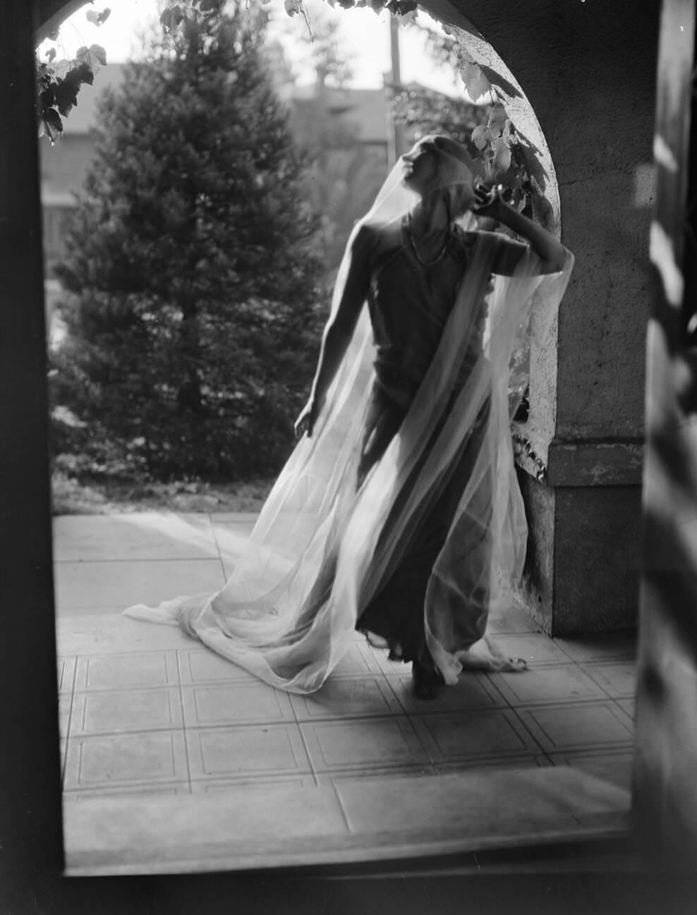 Ruth St. Denis Dancers, 1910S.