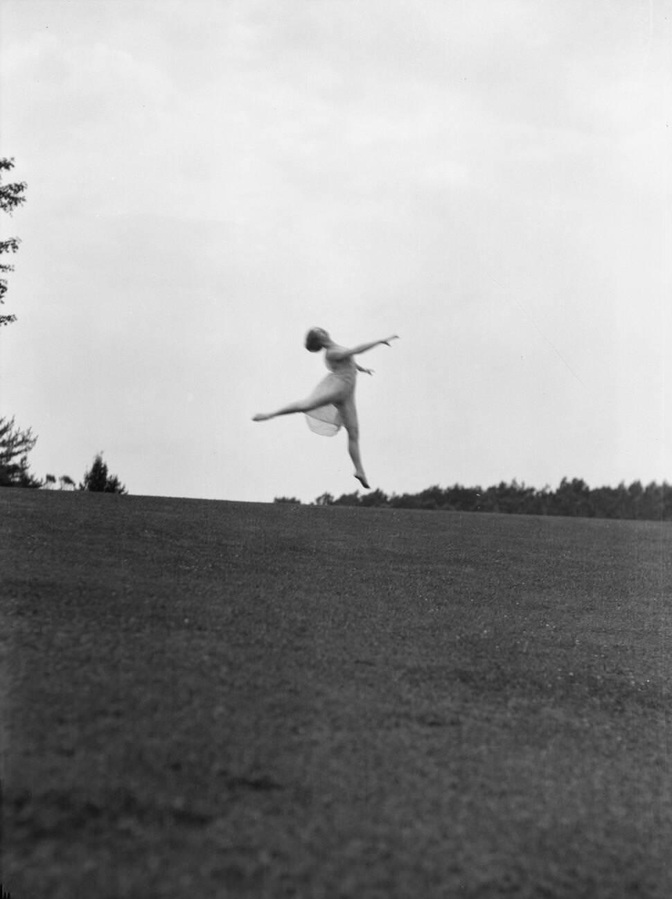 More Than Just Movement: Ruth St. Denis, the Dancer Who Revolutionized ...