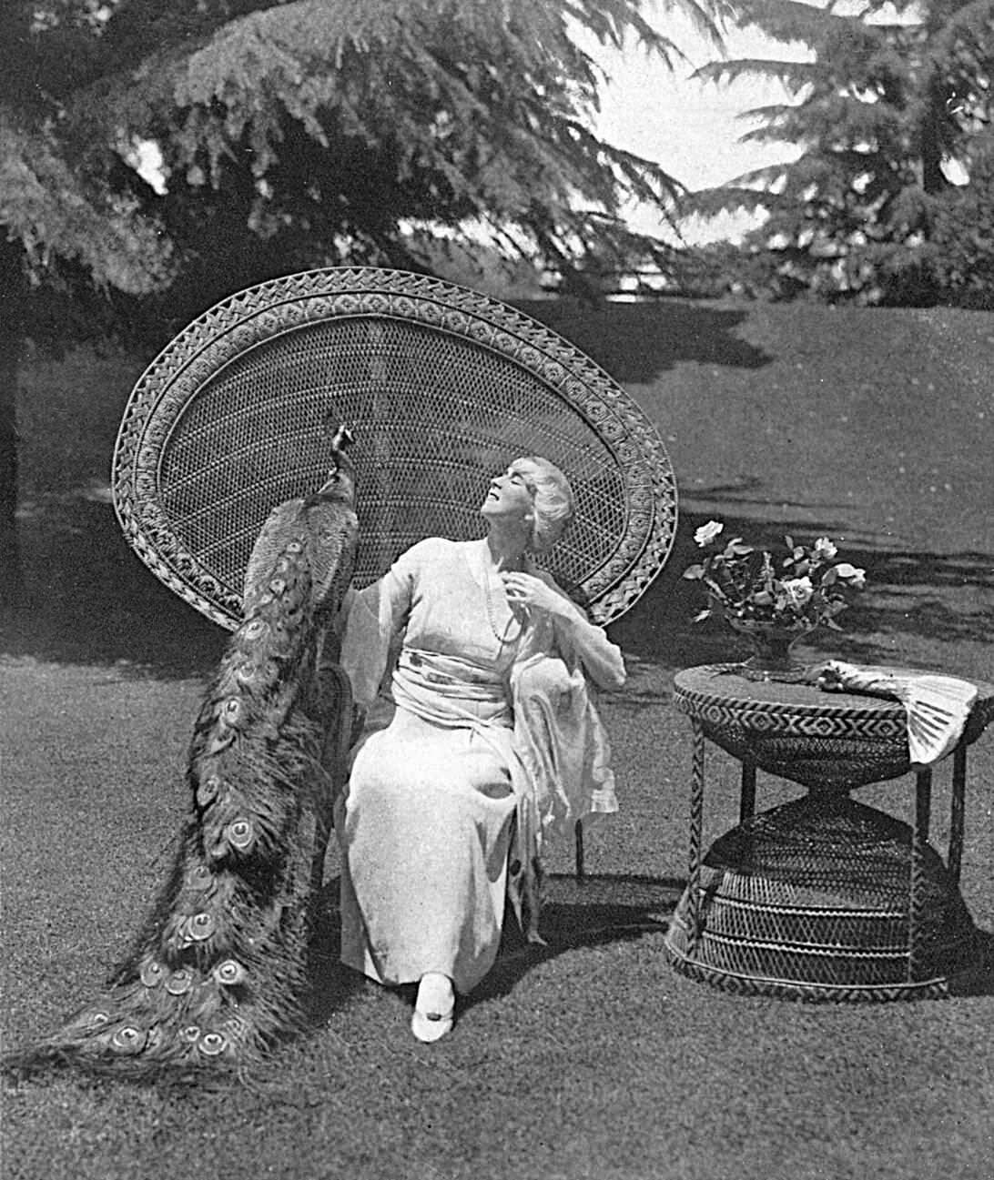 Ruth St. Denis, 1910.