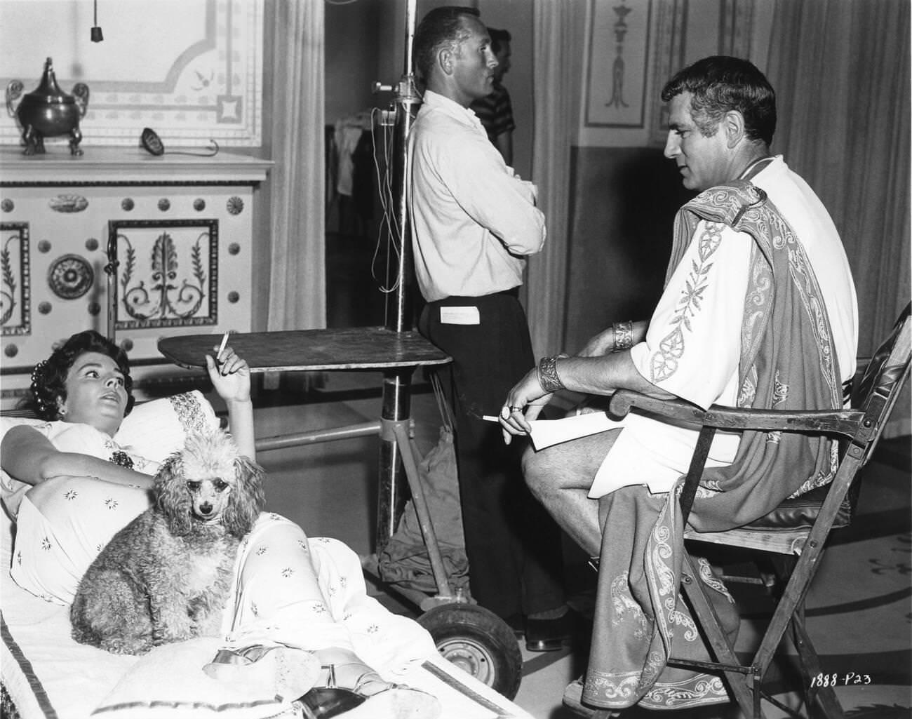 Jean Simmons As Varinia And Laurence Olivier As Crassus On The Set Of Spartacus, 1960.