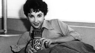 Celebrities With Their Camers