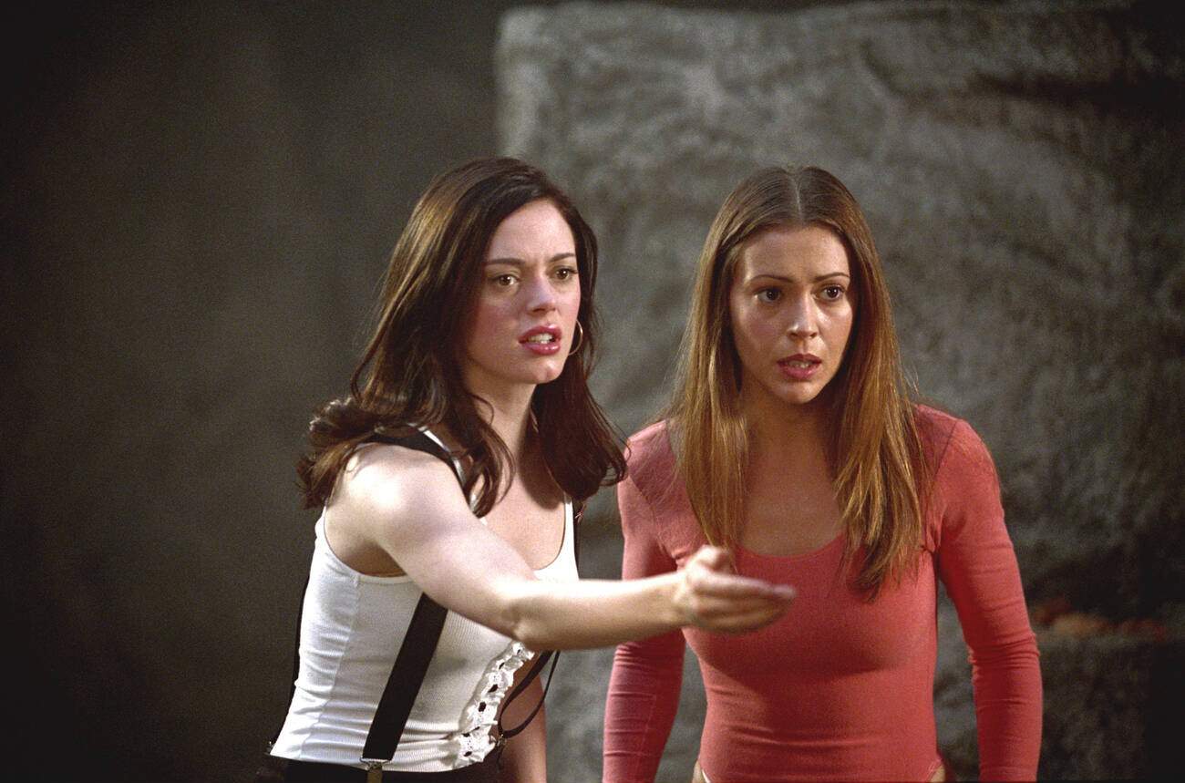 Alyssa Milano And Rose Mcgowan In Charmed, 2001.