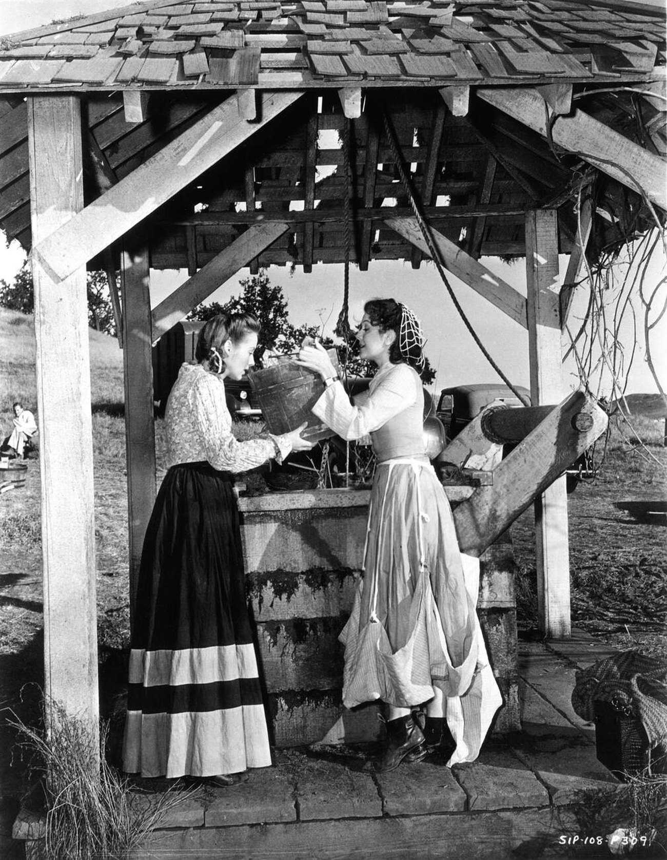 Evelyn Keyes And Ann Rutherford In Publicity Photos For ‘Gone With The Wind’, 1939.
